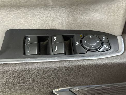 Used 2024 Chevrolet Silverado 2500 LT w/ Convenience Package image 23