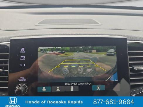 Used 2021 Honda Pilot Touring image 22