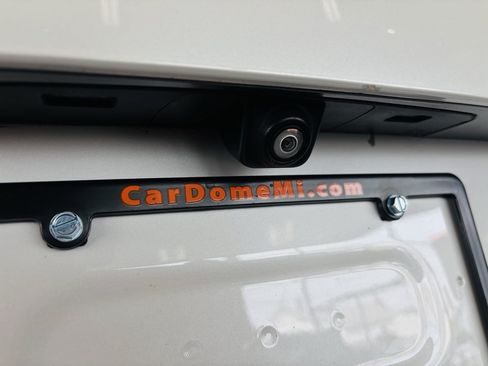Used 2021 Chevrolet Suburban RST AWD/4WD image 9