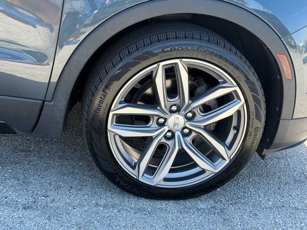 Used 2019 Cadillac XT4 Sport w/ Cold Weather Package FWD image 9