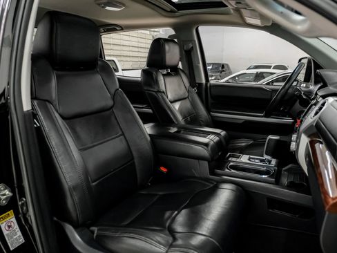 Used 2017 Toyota Tundra Limited image 33