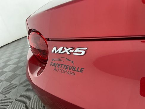 Used 2016 MAZDA MX-5 Miata Grand Touring image 3