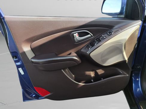 Used 2011 Hyundai Tucson GLS image 28