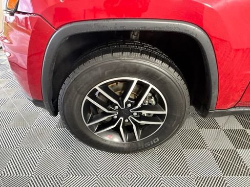 Used 2021 Jeep Grand Cherokee Trailhawk w/ Trailhawk Luxury Group AWD/4WD image 10