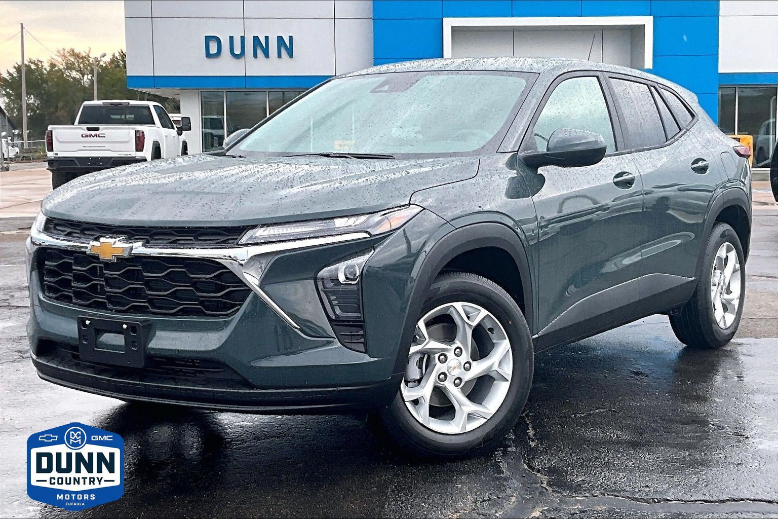 New 2026 Chevrolet Trax LS w/ LS Convenience Package FWD image 1