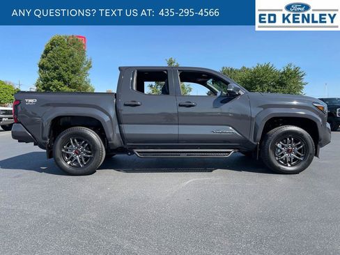 Used 2024 Toyota Tacoma TRD Sport w/ TRD Sport Upgrade Package AWD/4WD image 25