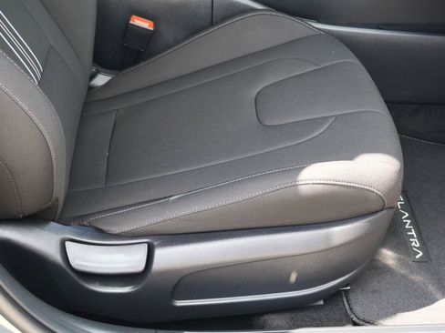 Used 2026 Hyundai Elantra SEL Sport Premium FWD image 17
