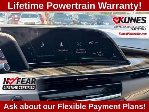Used 2021 Cadillac Escalade Sport Platinum w/ LPO, ONYX Package AWD/4WD image 23