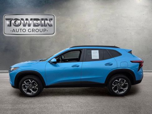 Used 2025 Chevrolet Trax LT w/ Driver Confidence Package FWD image 7