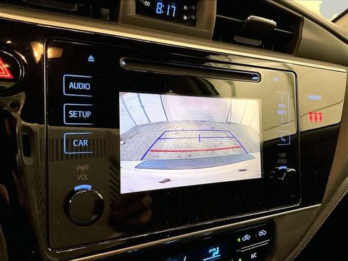 Used 2018 Toyota Corolla SE w/ Body Protection Package FWD image 20