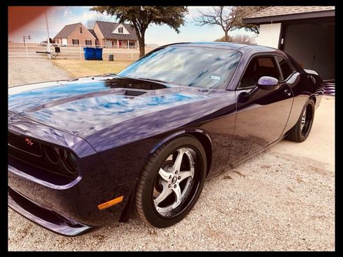 Used 2013 Dodge Challenger R/T Plus image 1