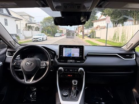 Used 2021 Toyota RAV4 Limited w/ Limited Grade Weather Package AWD/4WD image 27