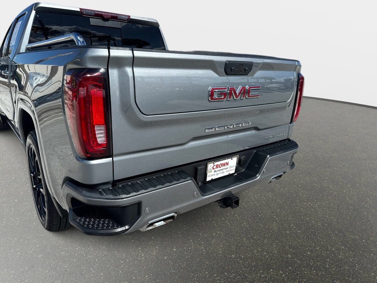 Used 2024 GMC Sierra 1500 Denali w/ Denali Reserve Package RWD image 9