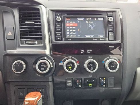 Used 2019 Toyota Sequoia Platinum image 21
