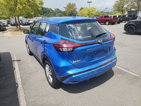 Used 2022 Nissan Kicks S FWD image 3