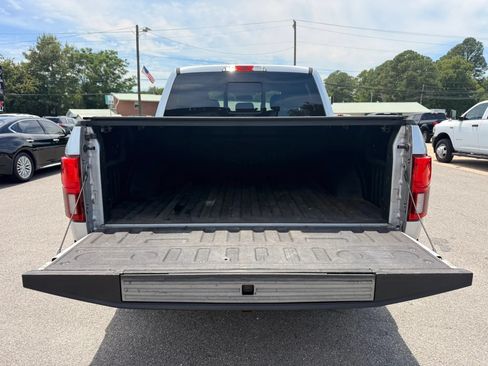 Used 2018 Ford F150 Lariat AWD/4WD image 11