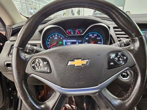 Used 2019 Chevrolet Impala Premier w/ Premier Confidence Package FWD image 12