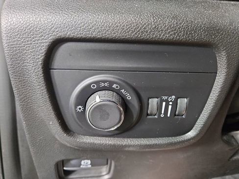 Used 2023 Jeep Grand Cherokee L Laredo AWD/4WD image 29