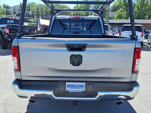 Used 2022 RAM 1500 Big Horn AWD/4WD image 5