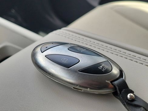 Used 2025 Hyundai Santa Fe SEL FWD image 41