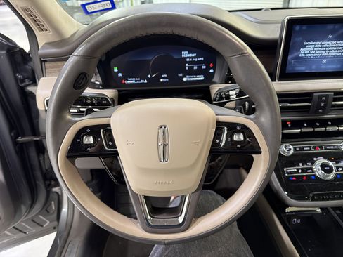 Used 2022 Lincoln Corsair Reserve w/ Equipment Group 201A image 16