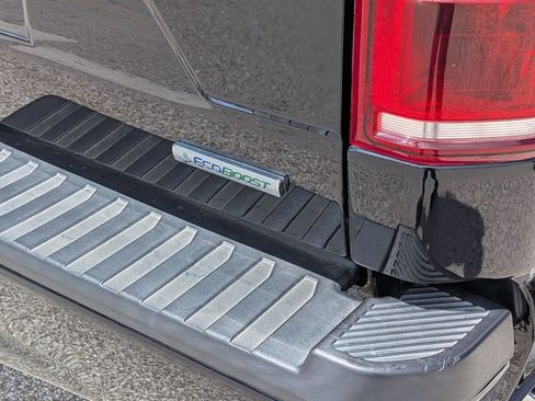 Used 2018 Ford F150 XLT w/ Equipment Group 302A Luxury AWD/4WD image 10
