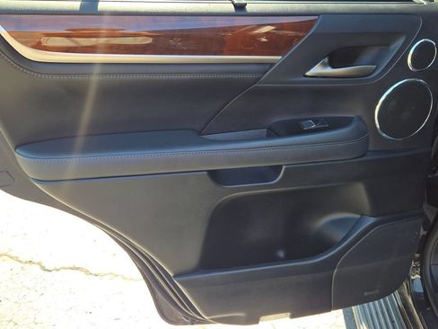 Used 2017 Lexus LX 570 4WD image 34