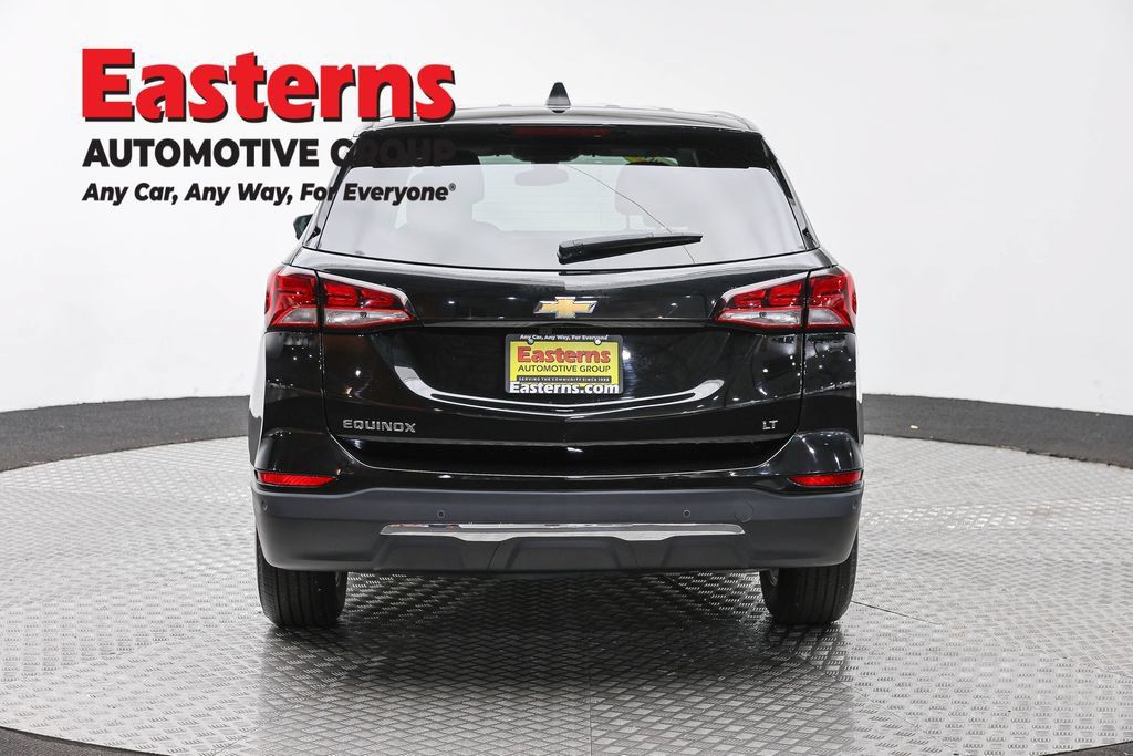 Used 2024 Chevrolet Equinox LT FWD image 8