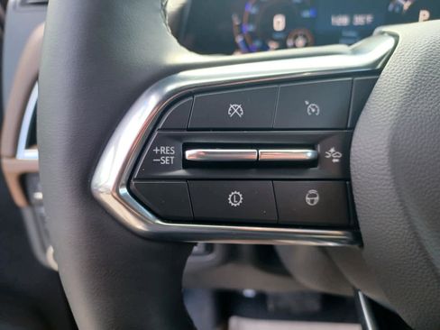 Used 2025 Chevrolet Tahoe High Country image 16