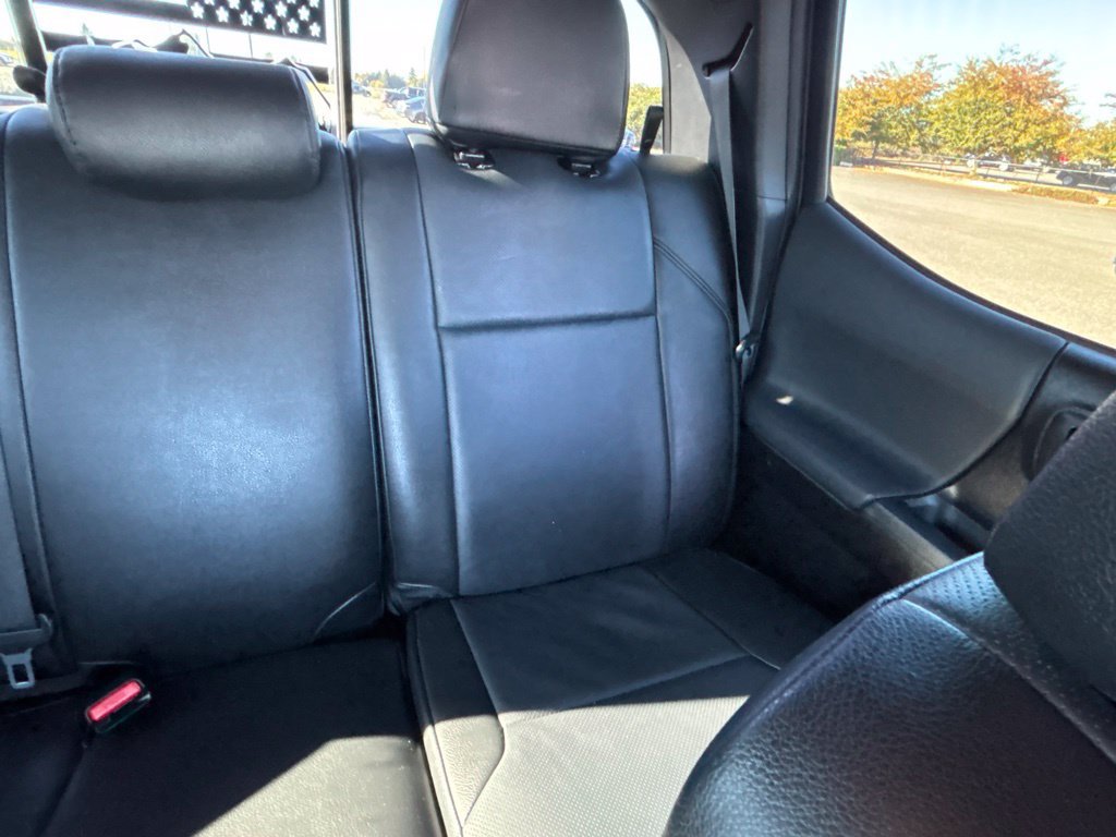Used 2020 Toyota Tacoma TRD Off-Road AWD/4WD image 36