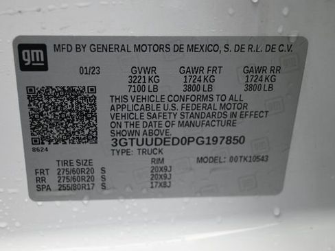 Used 2023 GMC Sierra 1500 SLT w/ SLT Convenience Package AWD/4WD image 37