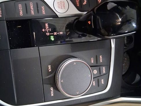 Used 2021 BMW 330i xDrive Sedan w/ Convenience Package image 19