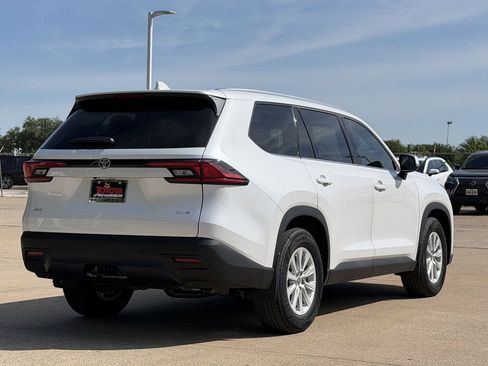 New 2026 Toyota Grand Highlander AWD image 4