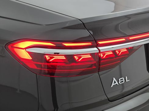 Used 2022 Audi A8 L 3.0T image 44