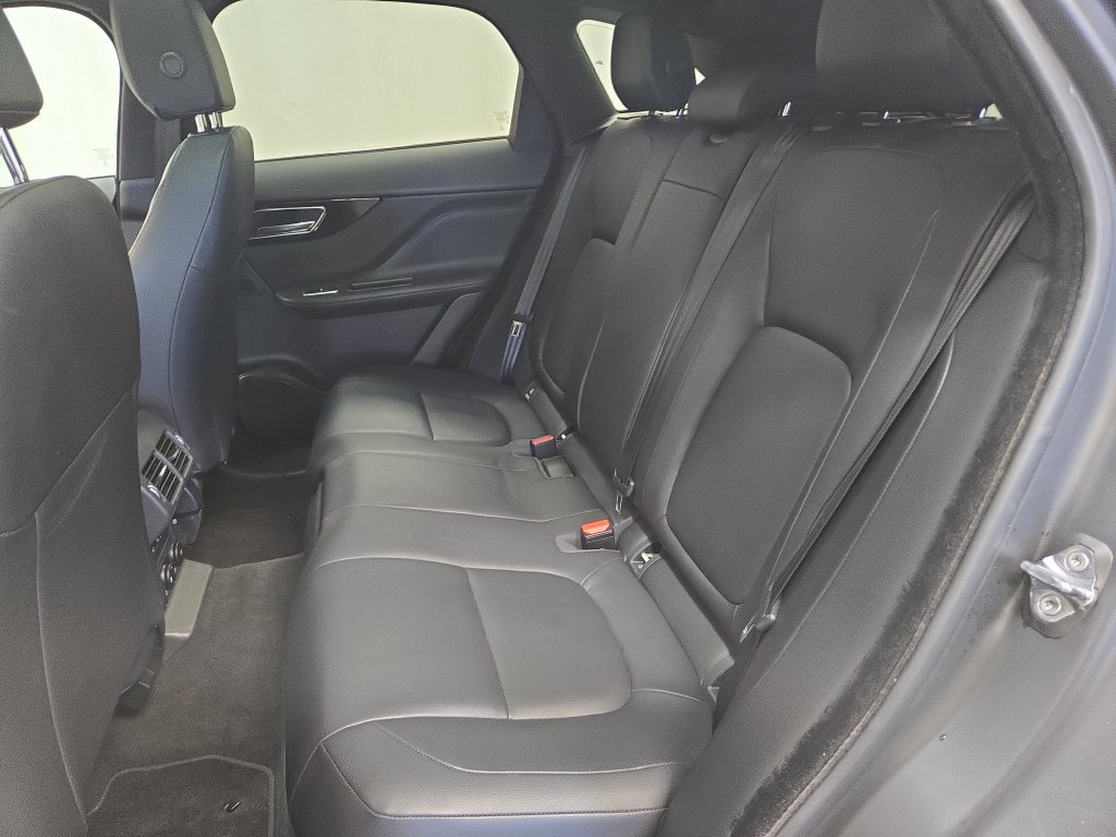 Used 2020 Jaguar F-PACE Premium AWD/4WD image 25
