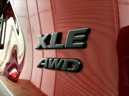 Used 2025 Toyota RAV4 XLE w/ Convenience Package AWD/4WD image 13