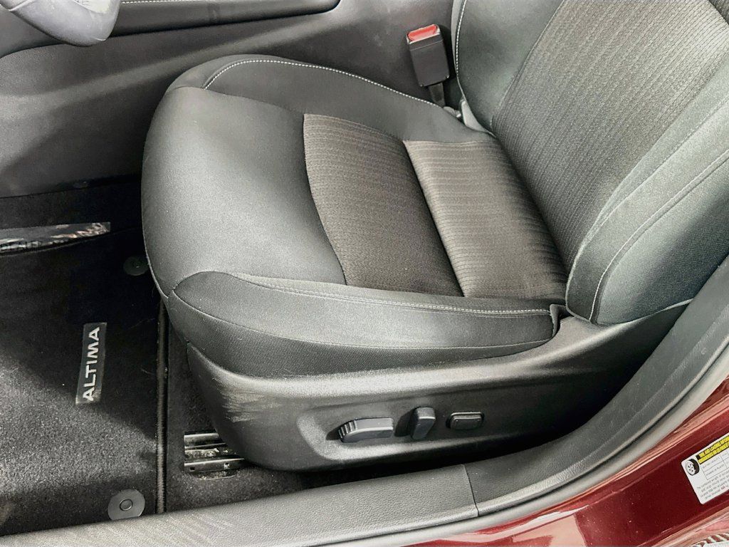 Certified 2024 Nissan Altima 2.5 SV w/ SV Premium Package FWD image 28