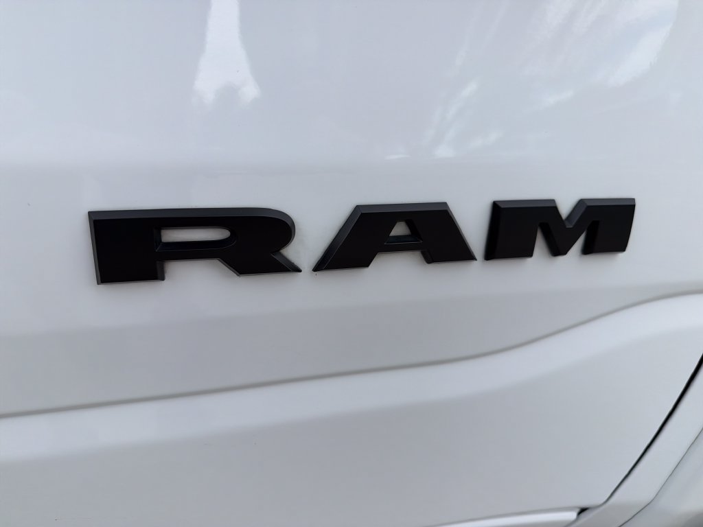Used 2025 RAM 1500 Big Horn AWD/4WD image 10