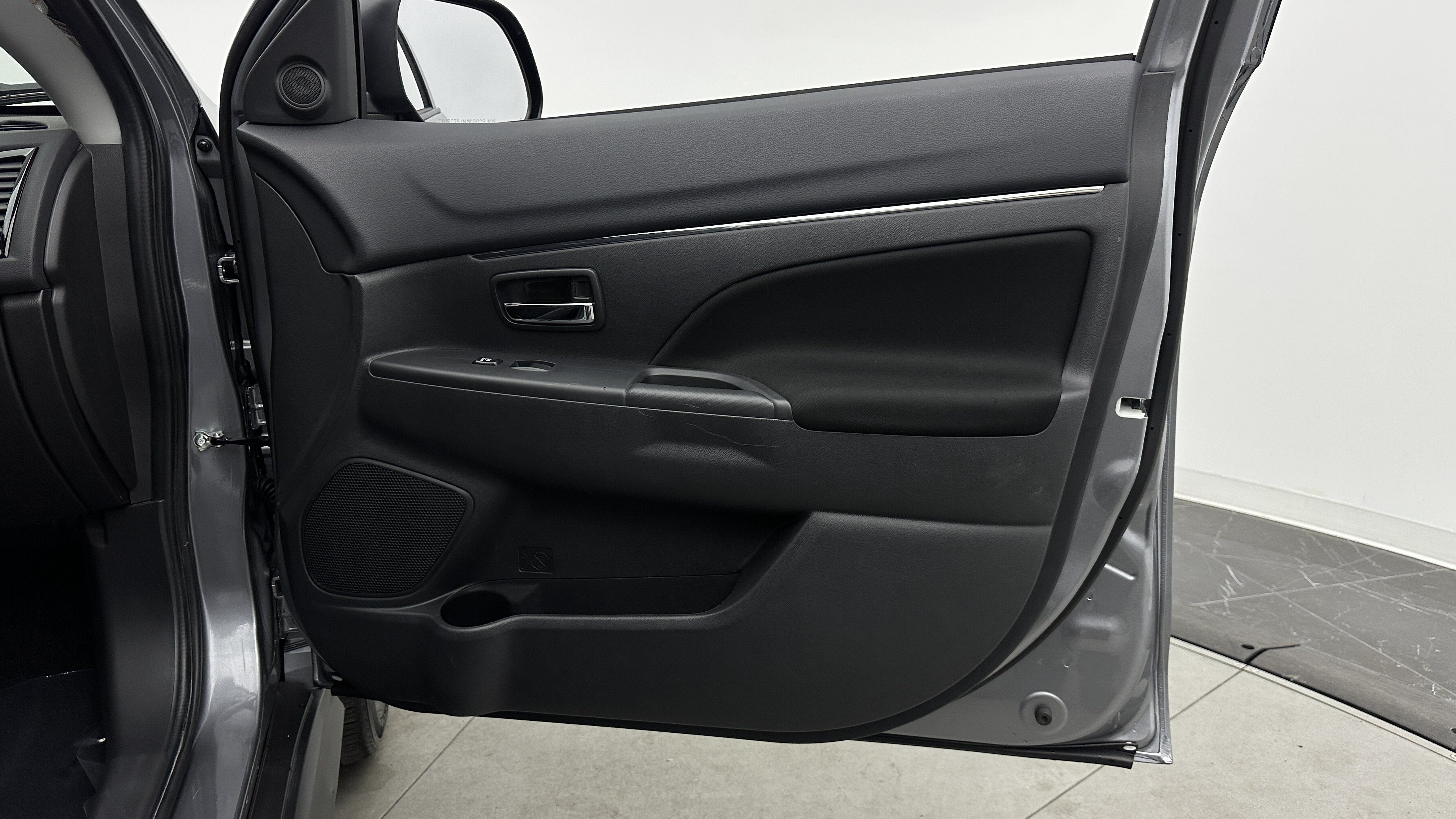 Used 2026 Mitsubishi Outlander Sport AWD image 31