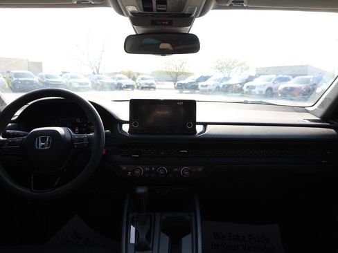 Used 2023 Honda Accord EX image 14