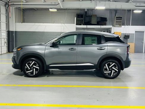 New 2026 Nissan Kicks SV FWD image 13
