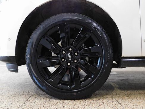 Used 2024 Lincoln Navigator Reserve w/ Equipment Group 201A image 22