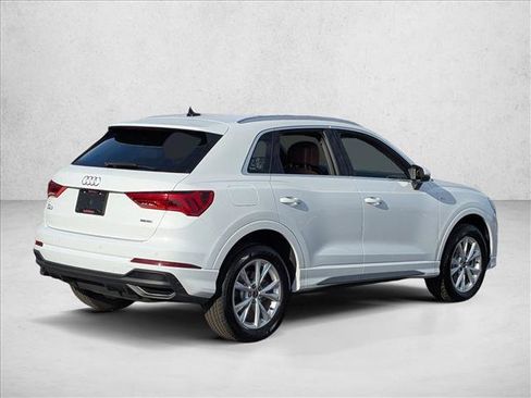 Certified 2025 Audi Q3 2.0T Premium Plus w/ Premium Plus Package image 5