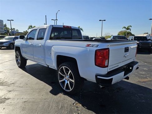 Used 2018 Chevrolet Silverado 1500 LTZ Z71 image 8