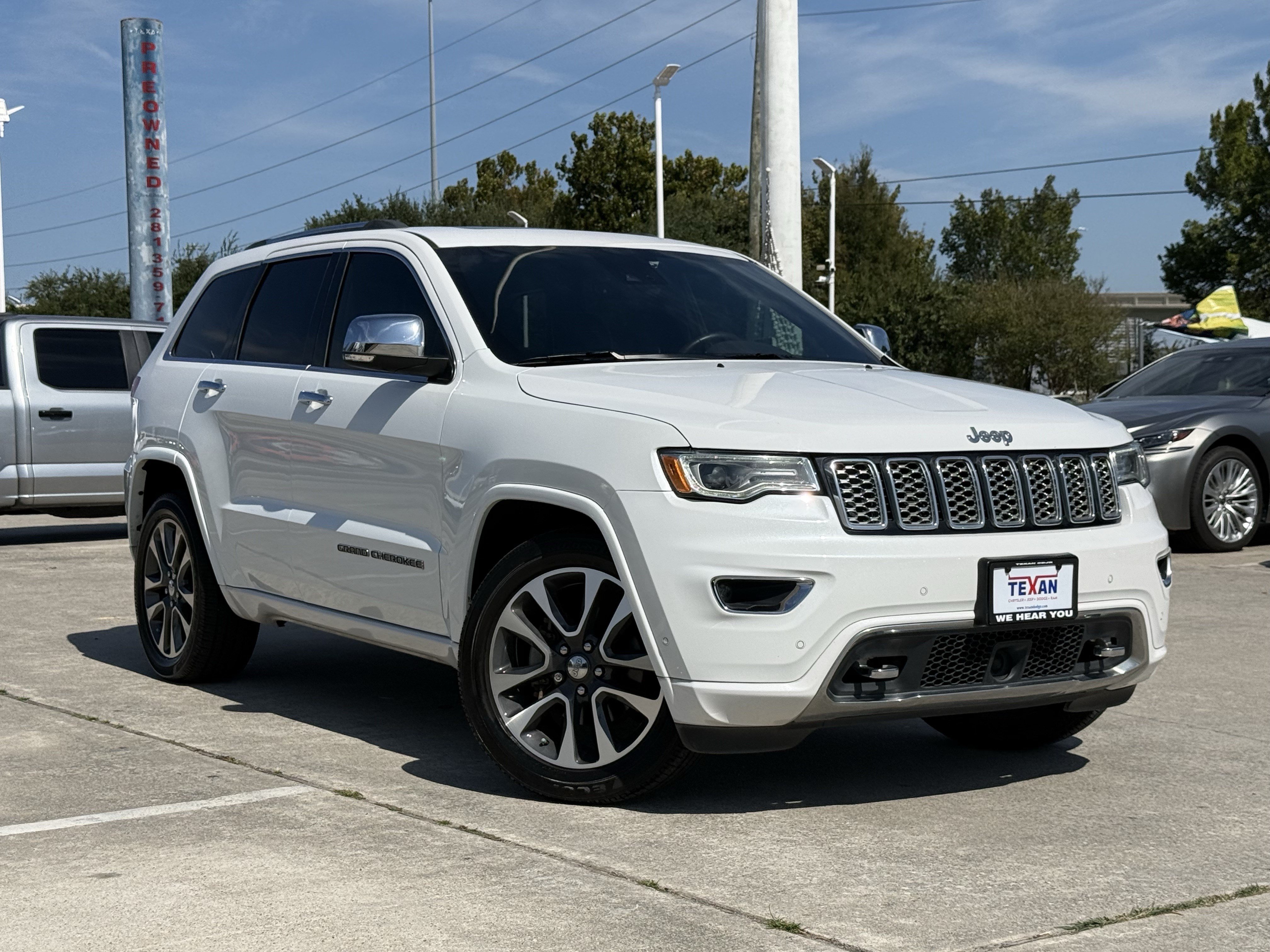 Used 2018 Jeep Grand Cherokee Overland RWD image 2