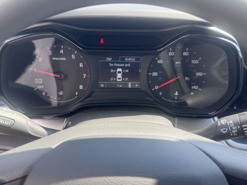 New 2026 Chevrolet Trax LS w/ LS Convenience Package FWD image 19