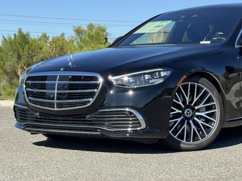 New 2025 Mercedes-Benz S 580 4MATIC Sedan image 3
