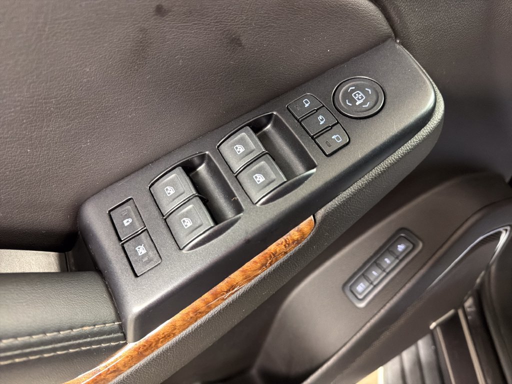 Used 2018 Chevrolet Tahoe Premier RWD image 25