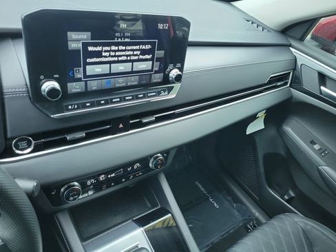 Used 2024 Mitsubishi Outlander SEL FWD image 29