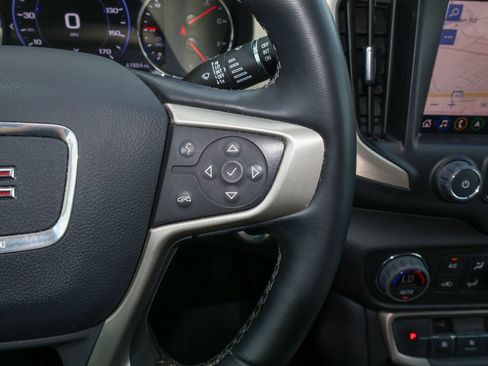 Used 2023 GMC Terrain Denali w/ Denali Premium Package AWD/4WD image 23